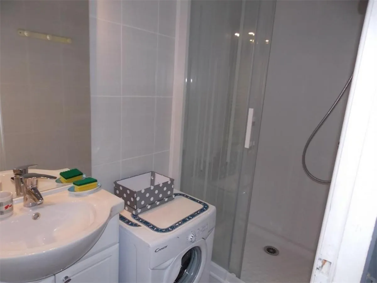 Luchon T2 Centre Ville Avec Balcon Sud Et Parking - Animaux Admis - Fr-1-313-194 Bagnères-de-Luchon Francia