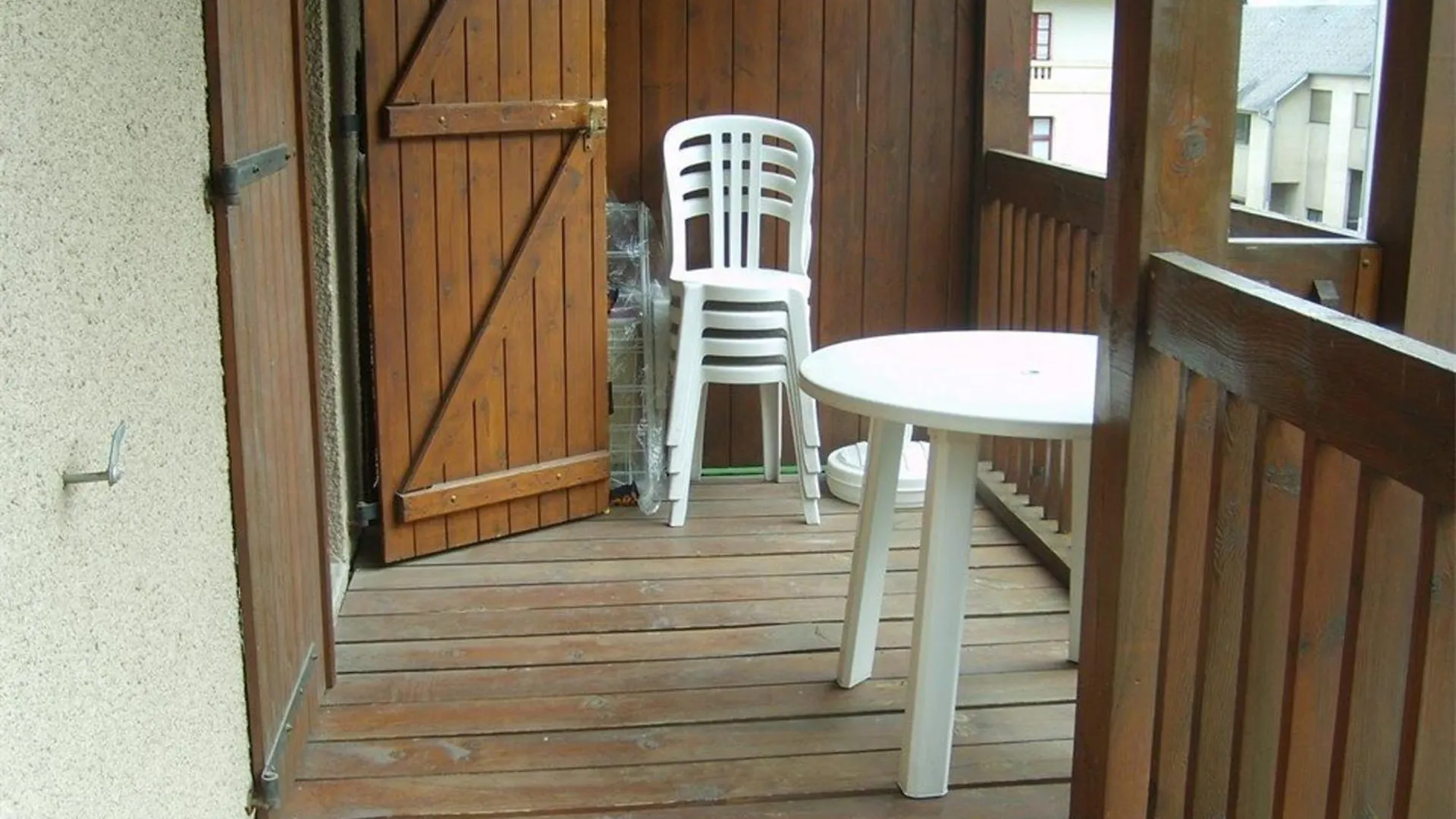 Apartamento Luchon T2 Centre Ville Avec Balcon Sud Et Parking - Animaux Admis - Fr-1-313-194 Bagnères-de-Luchon